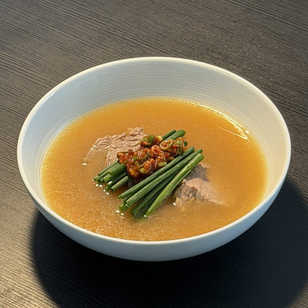 Dwaeji-Gukbap (Schweinesuppe)